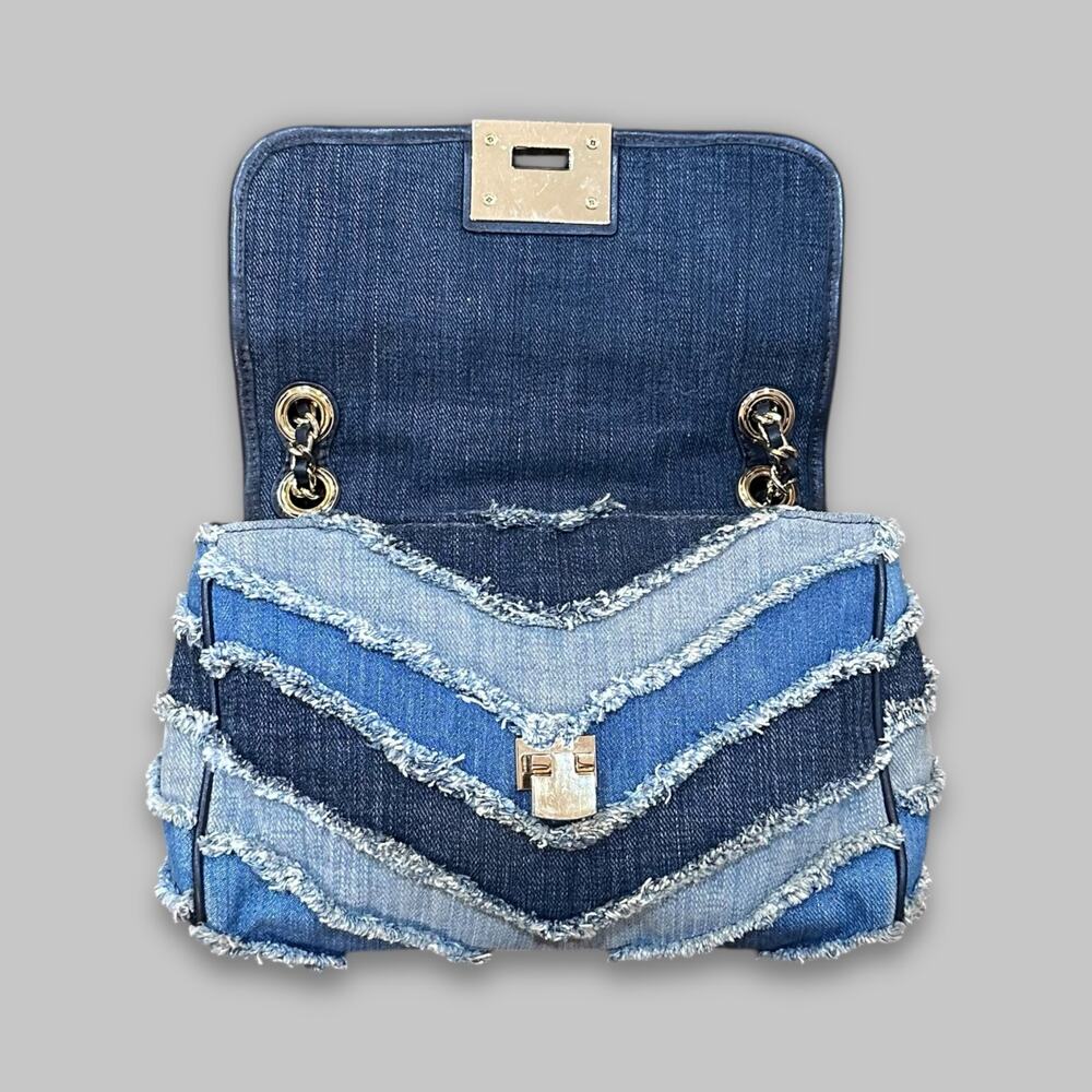 Michael Kors Denim Chevron Shoulder Bag with Gold Chain Strap - Picture 4 of 5